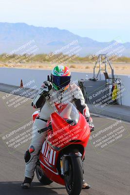 media/Mar-20-2023-Moto Forza (Mon) [[d0bbc59e78]]/Around the Pits/